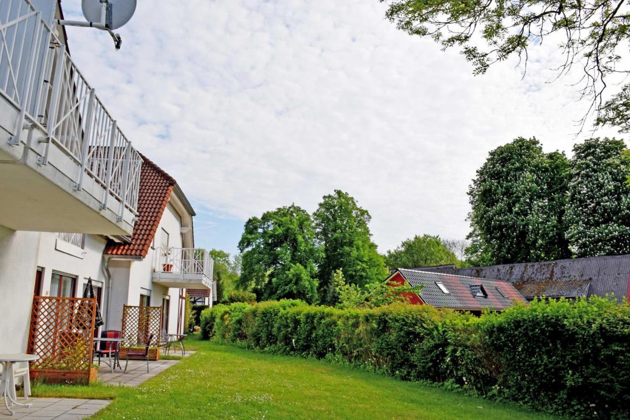 Ferienwohnung Mit Terrasse Gustow  Экстерьер фото